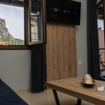 Oriente Suite Apartment كالامباكا المظهر الخارجي الصورة