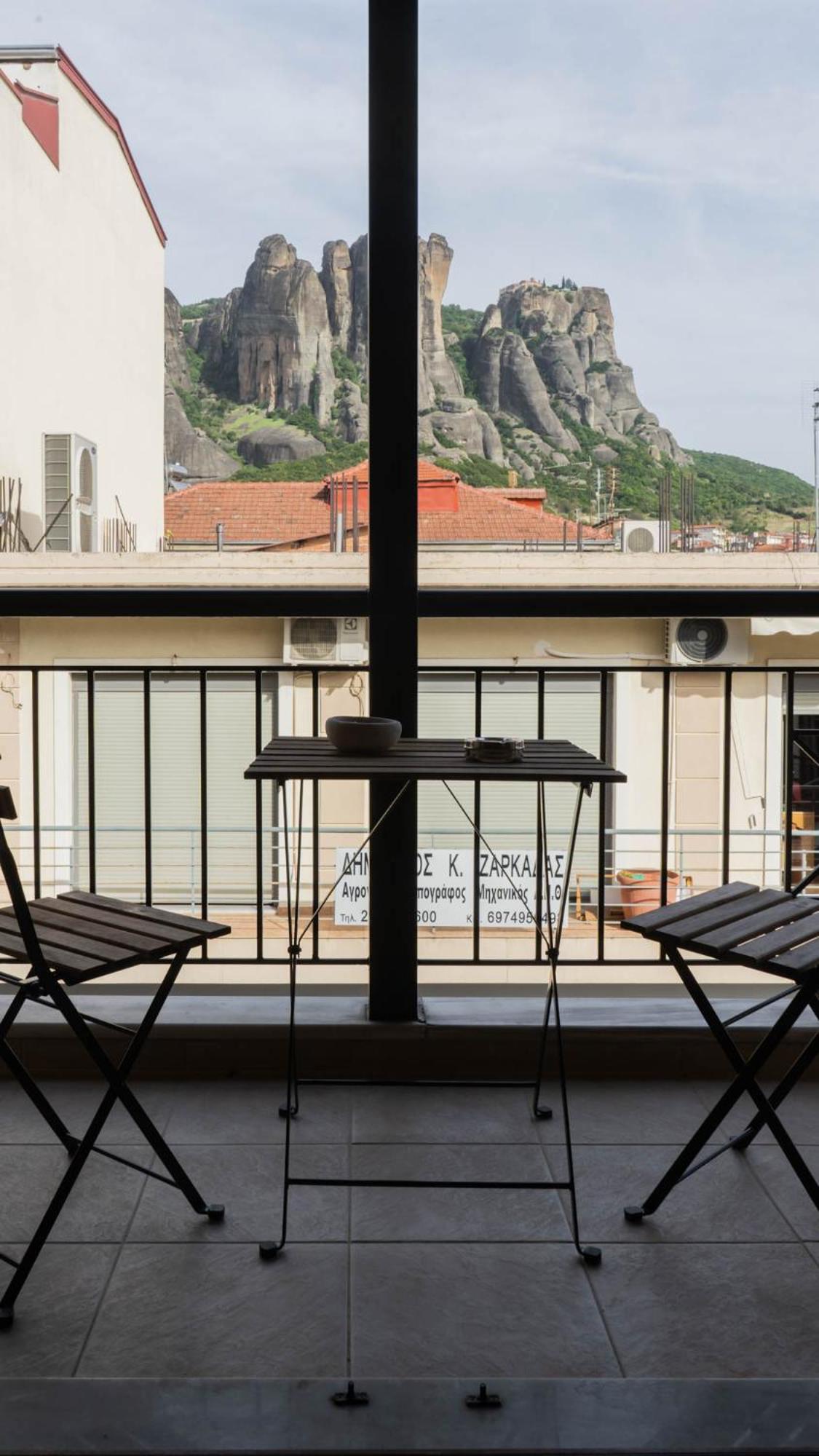 Oriente Suite Apartment كالامباكا المظهر الخارجي الصورة